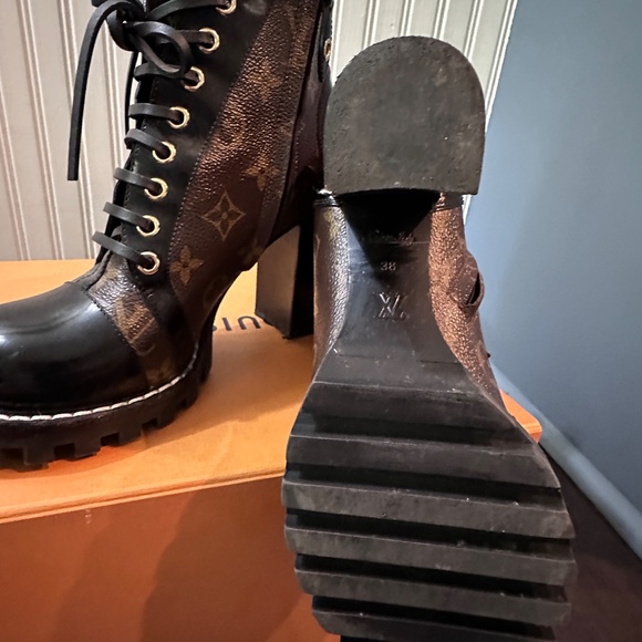 Louis Vuitton Star Trail Ankle Boots - Picture 5 of 7